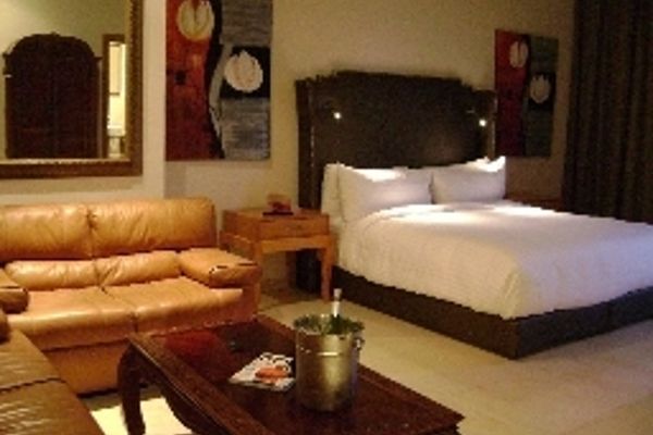 Victoria Crown Plaza Hotel (Lagos)